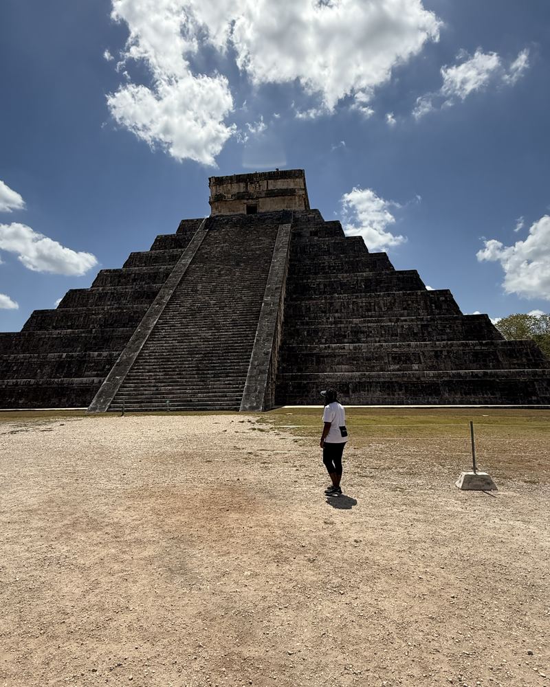 Valicia in front of the El Castillo pyramid at Chichén Itzá